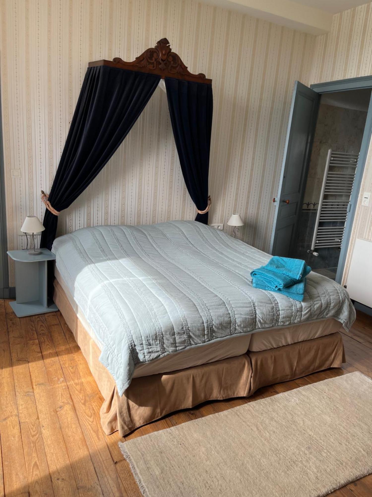 Bed and Breakfast Chateau De Lahitte Vergoignan Екстер'єр фото